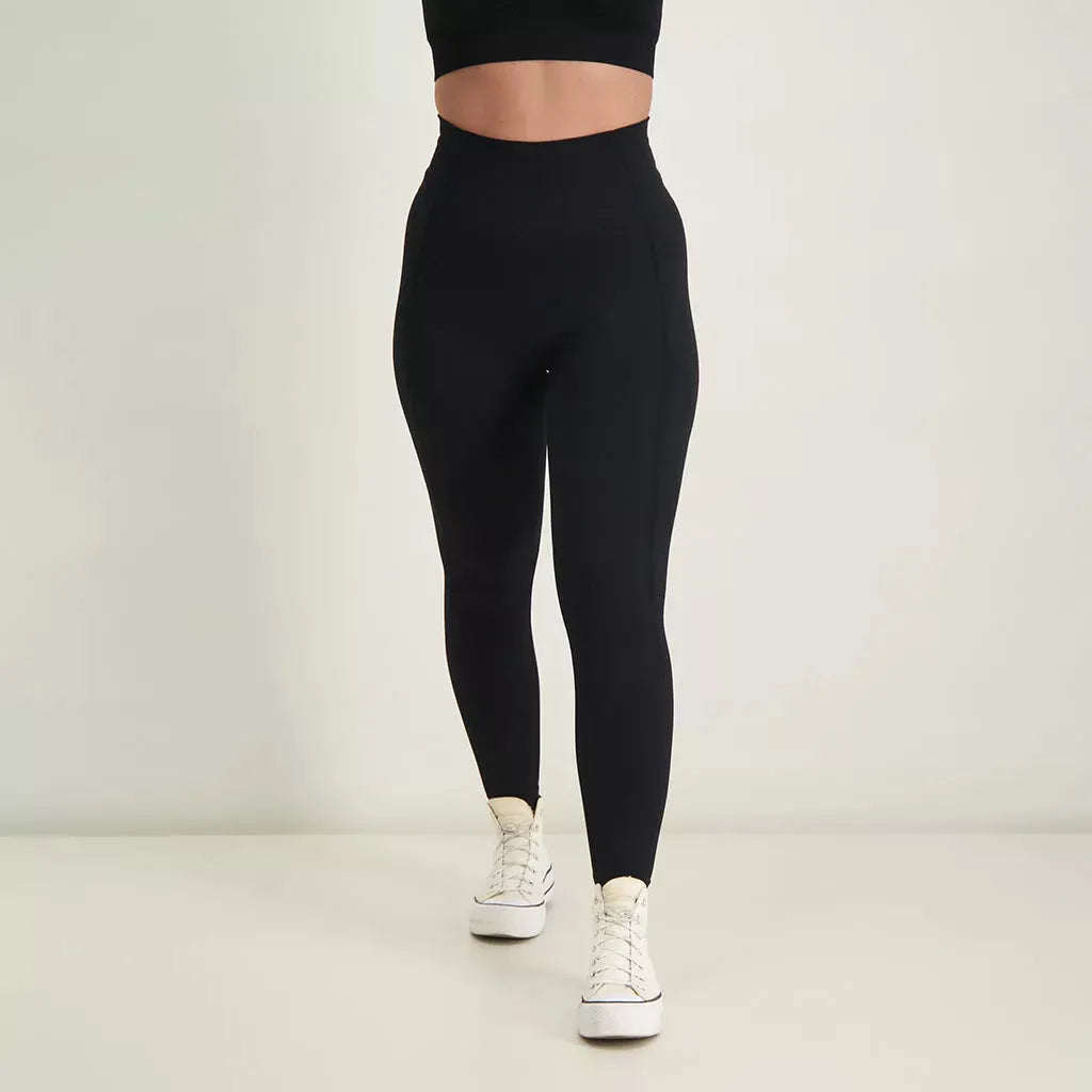 Balance - Scrunch Legging Black
