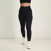 Balance - Scrunch Legging Black